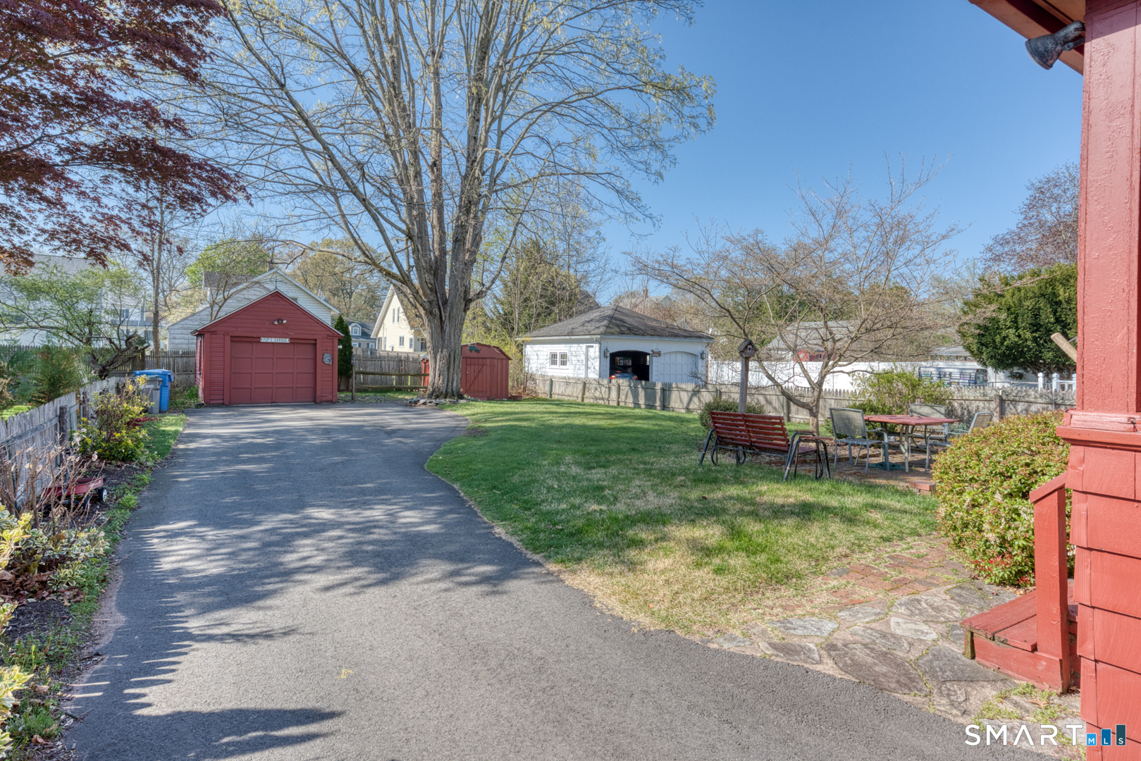 96 Washington Street Manchester, CT 06042 - Photo 3 of 39