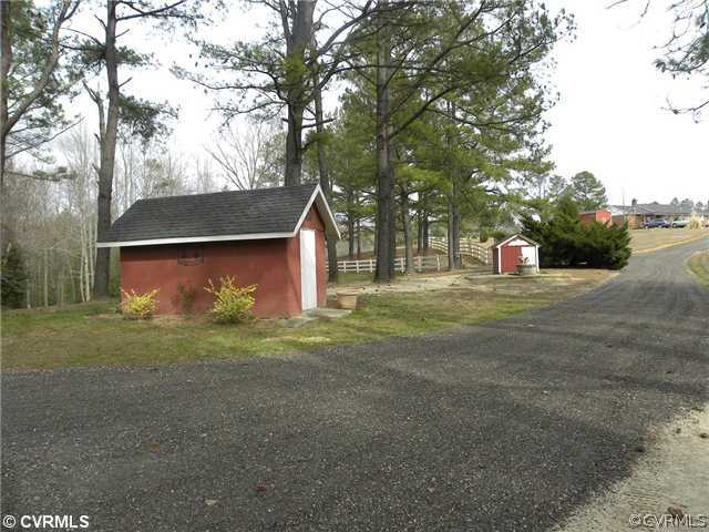 7620 Shooters Run Road New Kent, VA 23124 - Photo 23 of 24 Facade/Exterior Front - Storage buildings