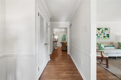 $679,000 | 2007 Firethorn Drive, St. Louis, MO 63131