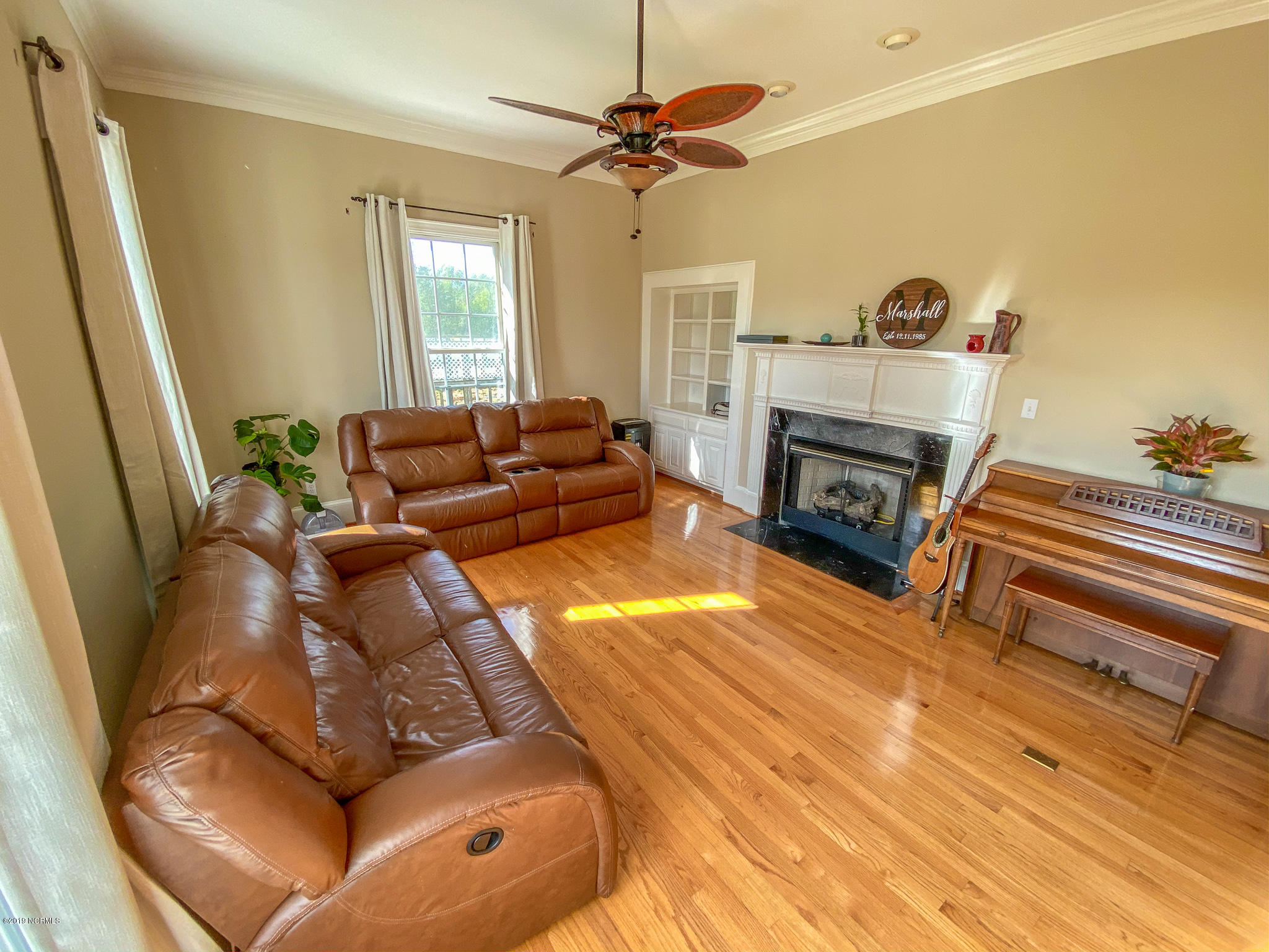 896 Pole Pocosin Road Pollocksville, NC 28573 - Photo 23 of 92 Formal living room