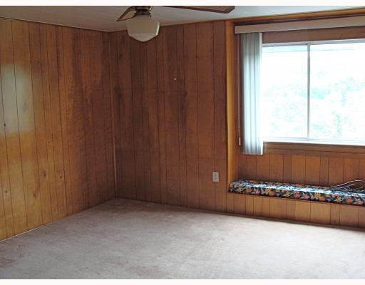852 Monteiro Street Greenfield, PA 15217 - Photo 9 of 12 Master Bedroom.