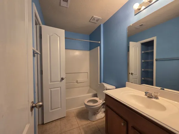 $1,900 | 13130 Majestic Pl Court, Houston, TX 77047