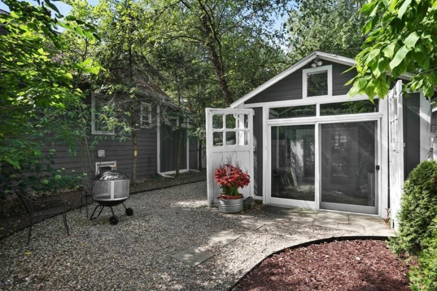 16070 Lakeshore Road Union Pier, MI 49129 - Photo 30 of 49 Private Cottage