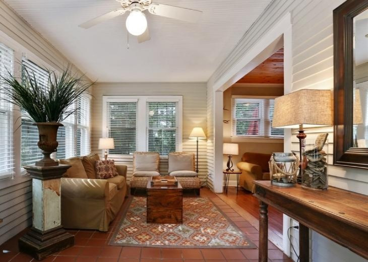 16070 Lakeshore Road Union Pier, MI 49129 - Photo 3 of 49 Front Room