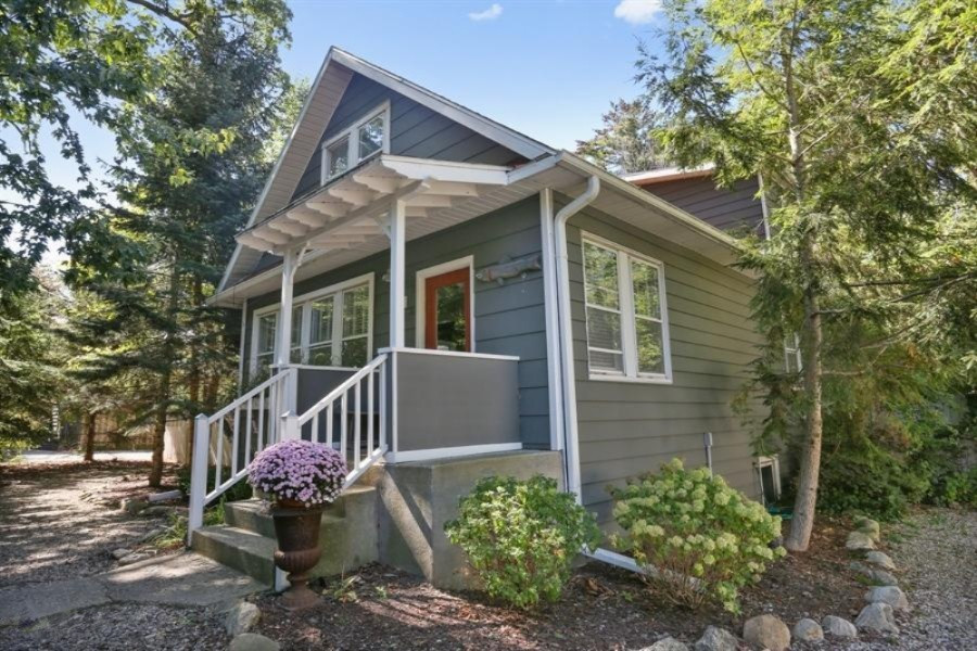 16070 Lakeshore Road Union Pier, MI 49129 - Photo 46 of 49 Front Right