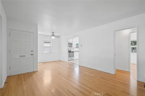 $4,800 | 2201 Manzanita Lane, Manhattan Beach, CA 90266