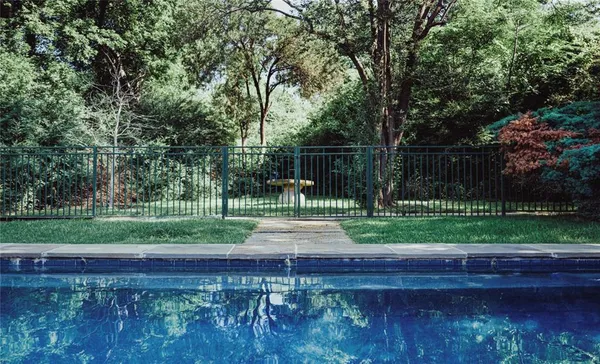 $18,000 | 5301 West Mockingbird Lane, Dallas, TX 75209