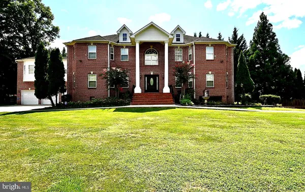 $1,599,999 | 7801 Ridgewood Drive, Annandale, VA 22003