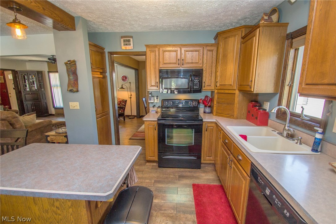 14712 Whitney Road Strongsville, OH 44136 - Photo 10 of 35
