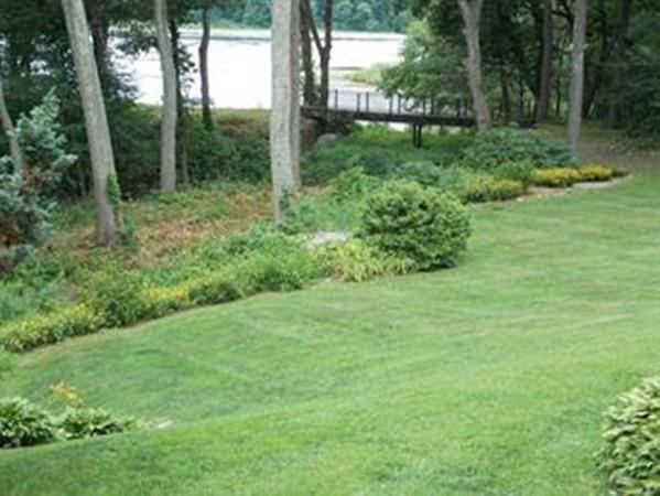 40 Armsby Road Sutton, MA 01590 - Photo 3 of 22