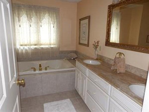 40 Armsby Road Sutton, MA 01590 - Photo 10 of 22