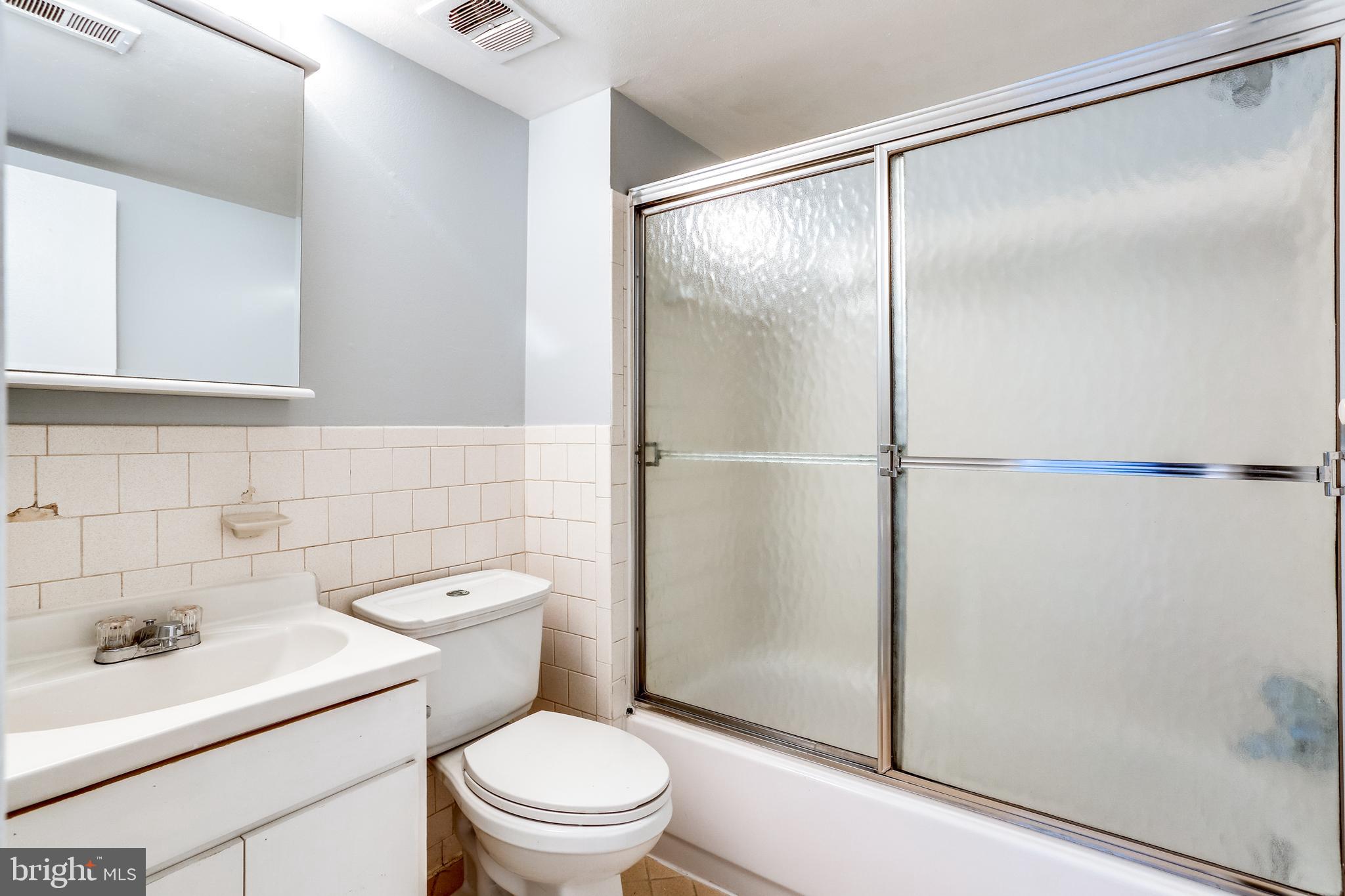 2101 Walsh View Terrace, Unit 17202 Silver Spring, MD 20902 - Photo 21 of 46 Gallery Image 21