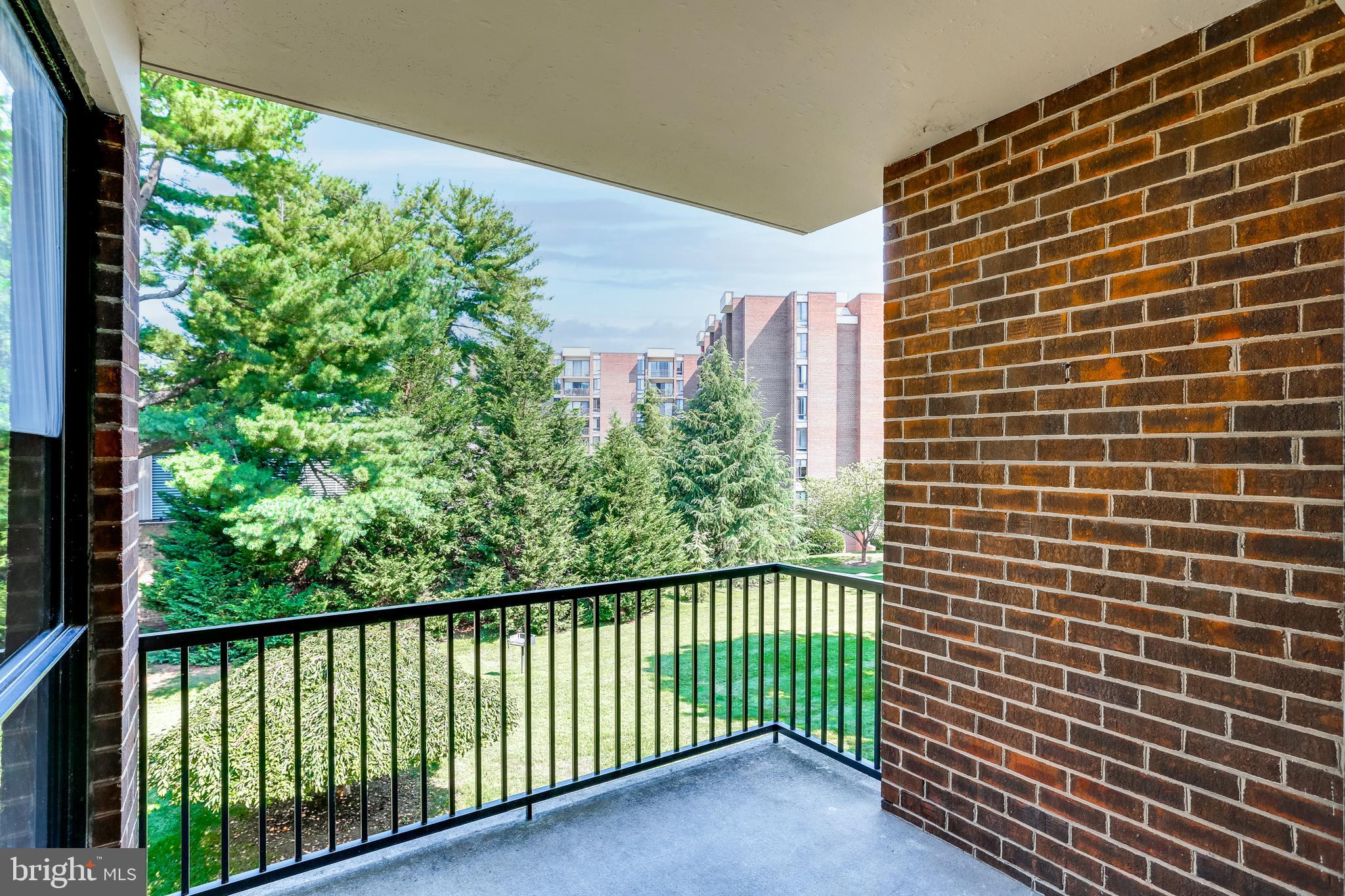 2101 Walsh View Terrace, Unit 17202 Silver Spring, MD 20902 - Photo 28 of 46 Gallery Image 28