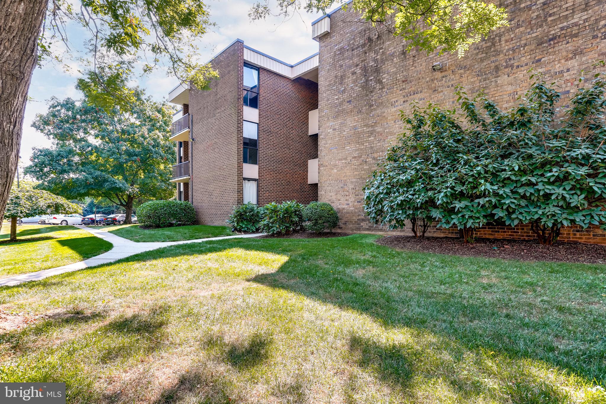 2101 Walsh View Terrace, Unit 17202 Silver Spring, MD 20902 - Photo 30 of 46 Gallery Image 30