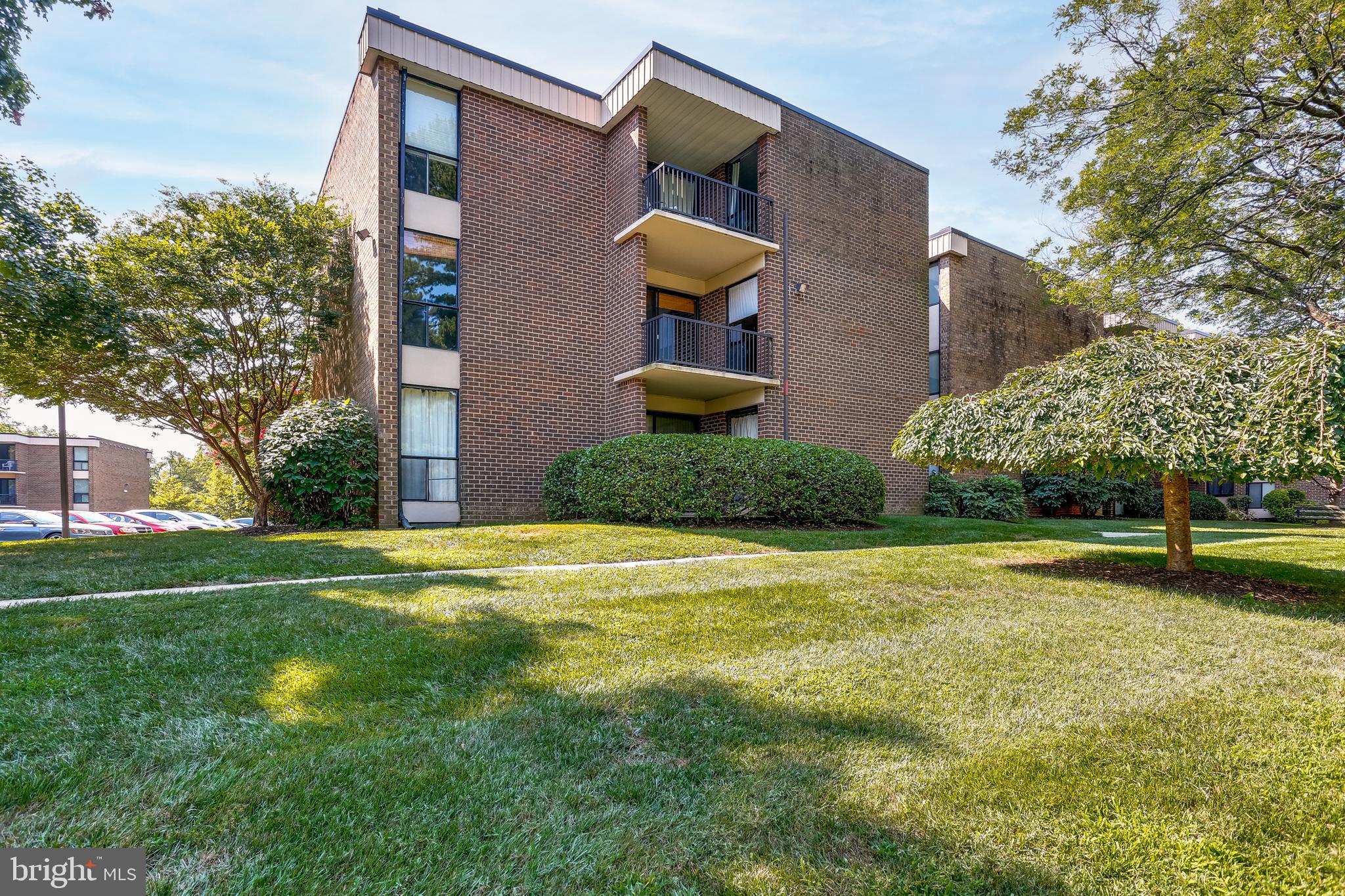 2101 Walsh View Terrace, Unit 17202 Silver Spring, MD 20902 - Photo 32 of 46 Gallery Image 32