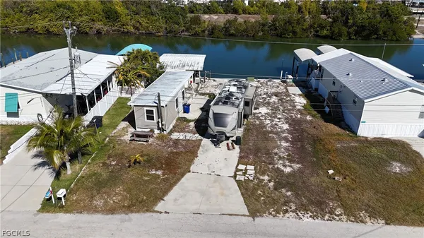 $195,000 | 3900 Royal Palm Drive, St. James City, FL 33956