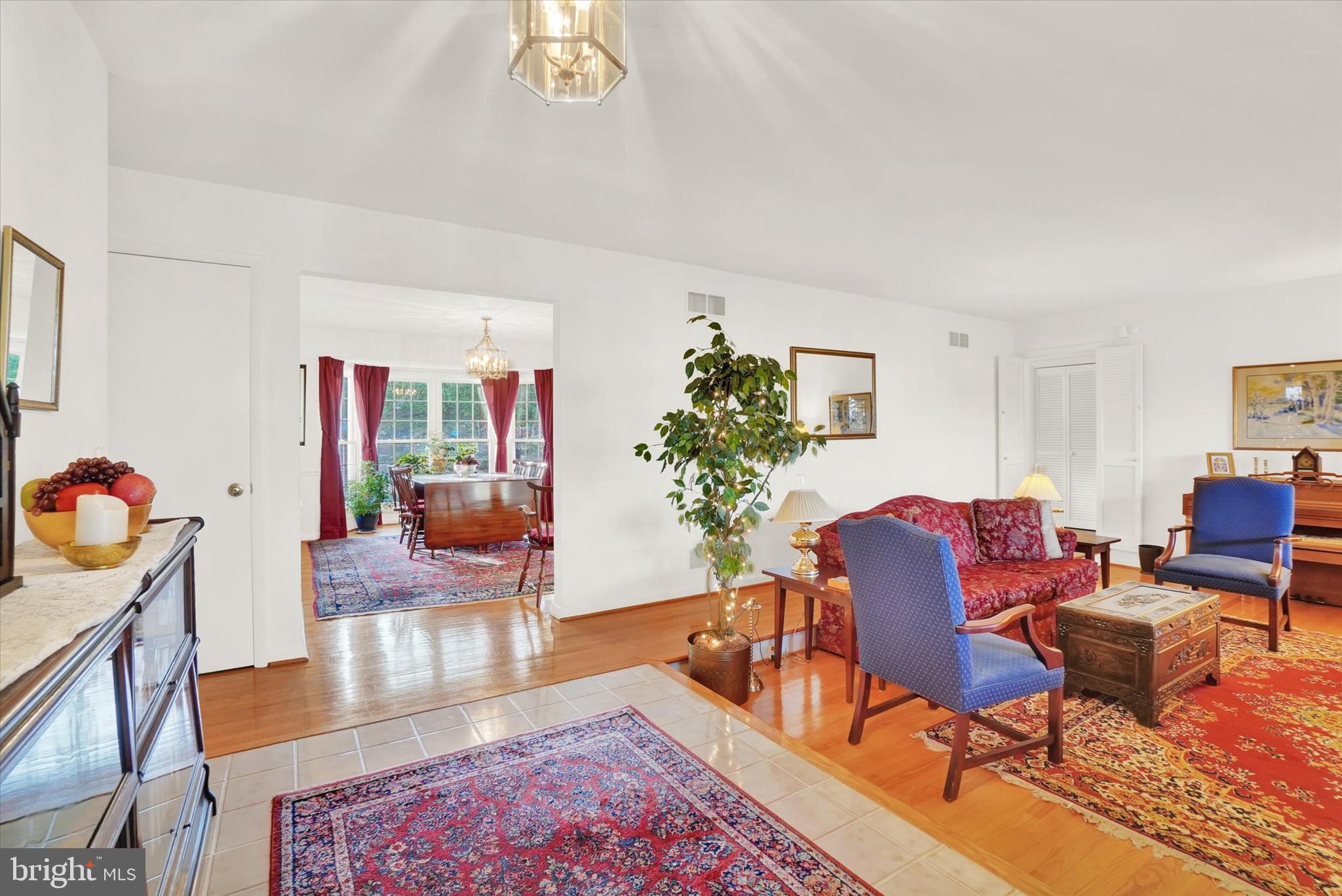3510 Pebble Ridge Drive York, PA 17402 - Photo 4 of 41 Gallery Image 4
