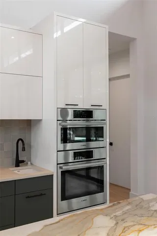 $4,311,400 | 1873 Rose Street, Sarasota, FL 34239