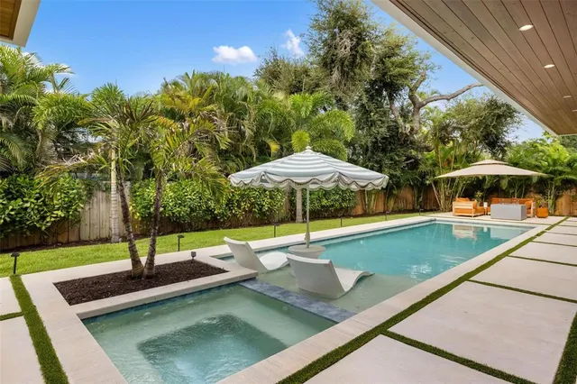 $4,311,400 | 1873 Rose Street, Sarasota, FL 34239