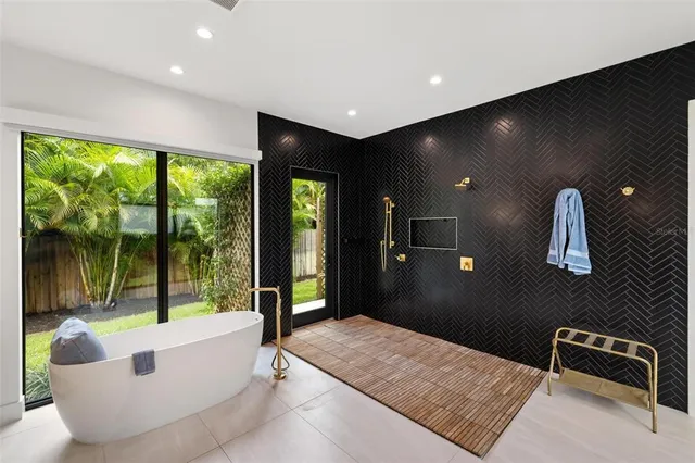 $4,311,400 | 1873 Rose Street, Sarasota, FL 34239