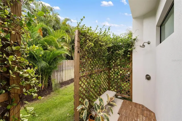 $4,311,400 | 1873 Rose Street, Sarasota, FL 34239