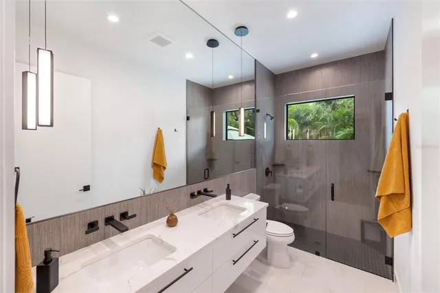 $4,311,400 | 1873 Rose Street, Sarasota, FL 34239