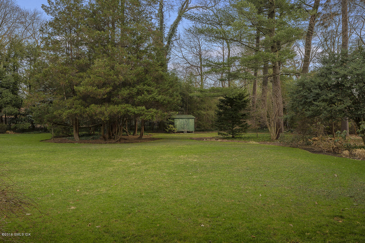 2 Boxwood Lane Greenwich, CT 06830 - Photo 3 of 23 a view of a field with trees