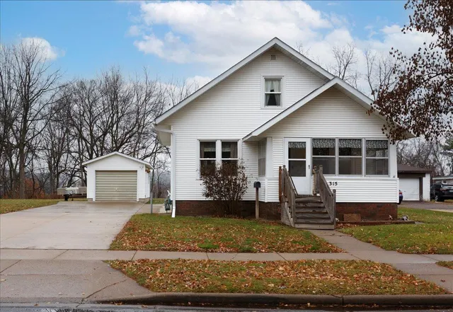 $229,900 | 315 12th Avenue West, Menomonie, WI 54751