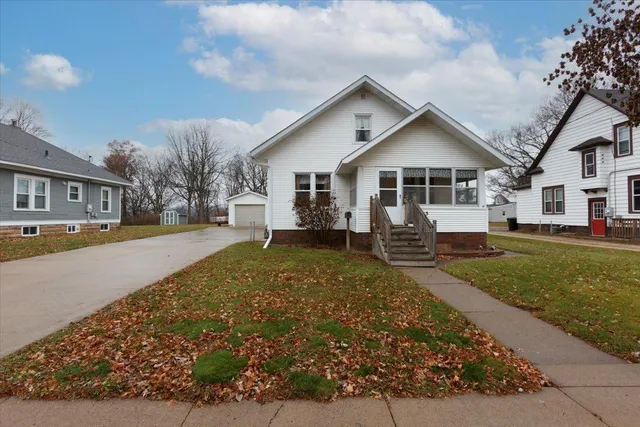 $229,900 | 315 12th Avenue West, Menomonie, WI 54751