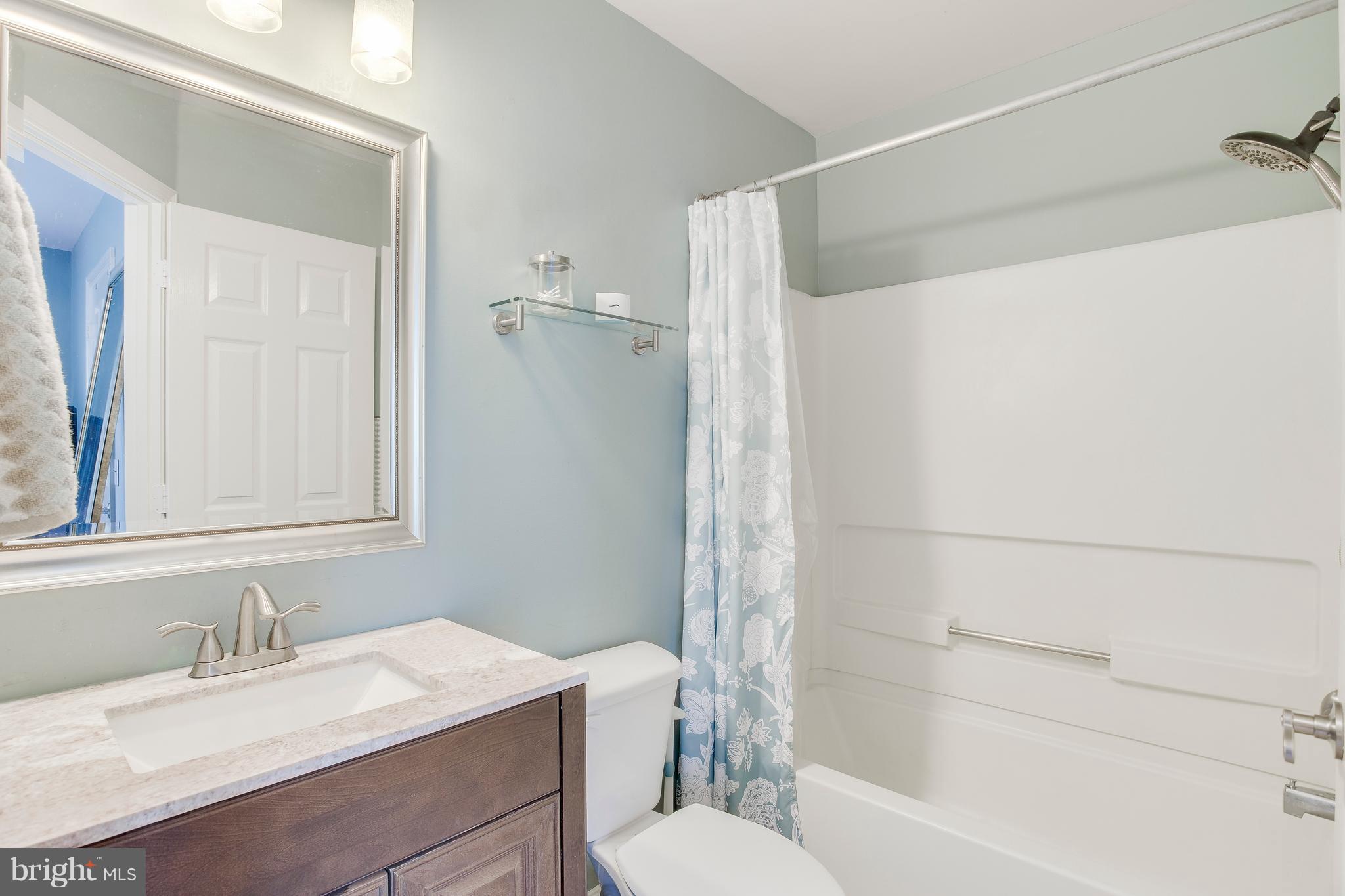 6500 Ridgeborne Drive Baltimore, MD 21237 - Photo 22 of 30 Bath