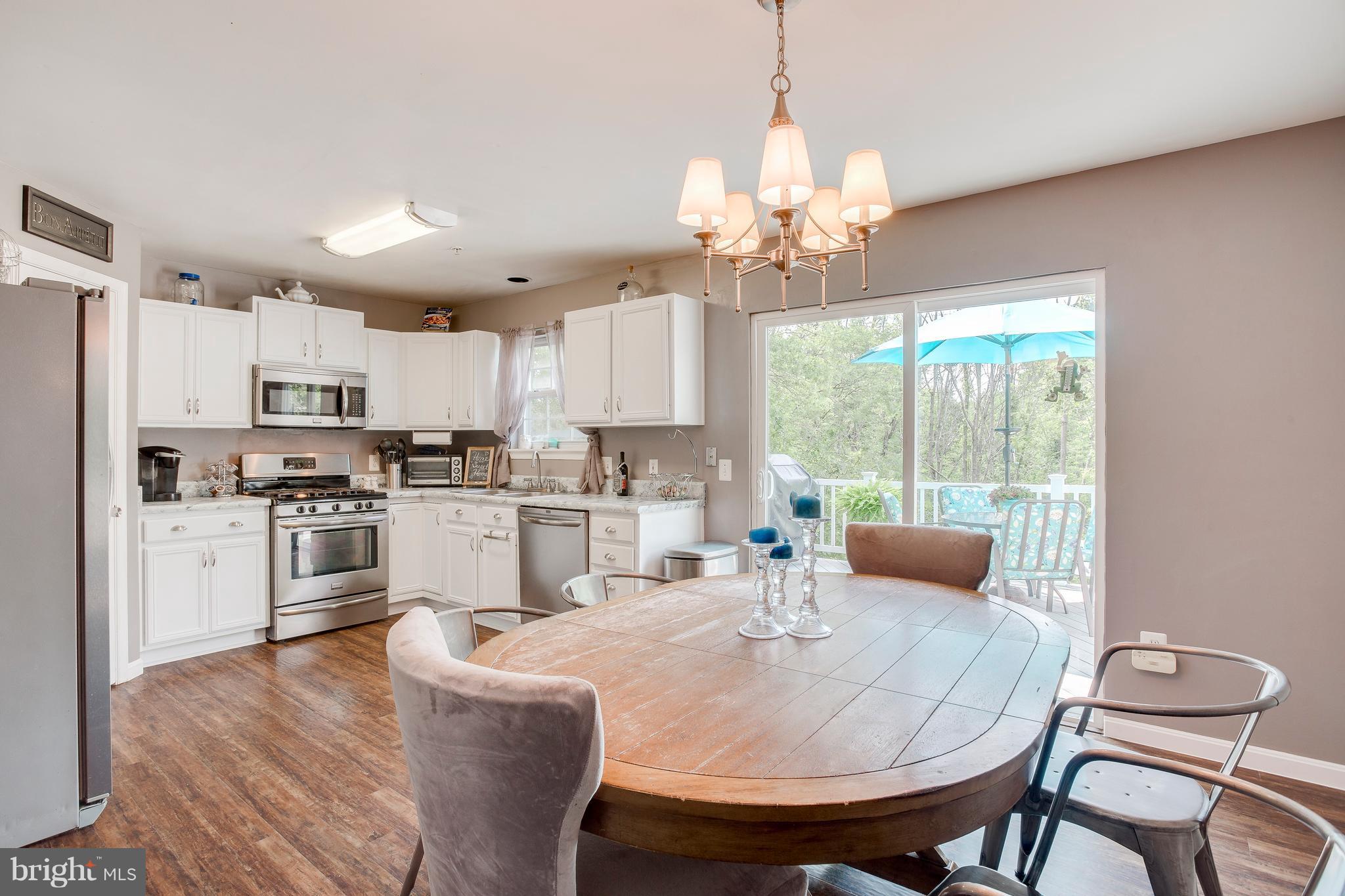 6500 Ridgeborne Drive Baltimore, MD 21237 - Photo 9 of 30 Dining Room