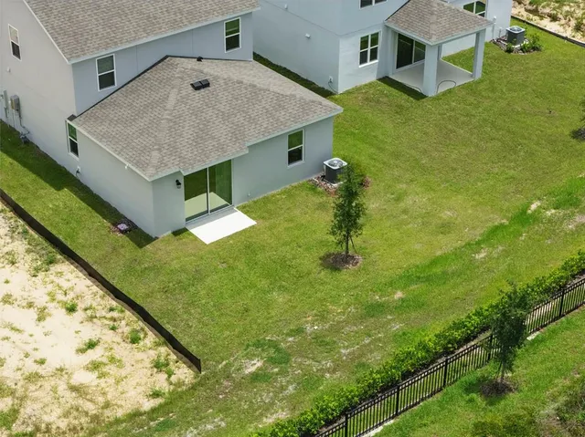 $399,990 | 27476 Black Kite Avenue, Howey-in-the-Hills, FL 34737