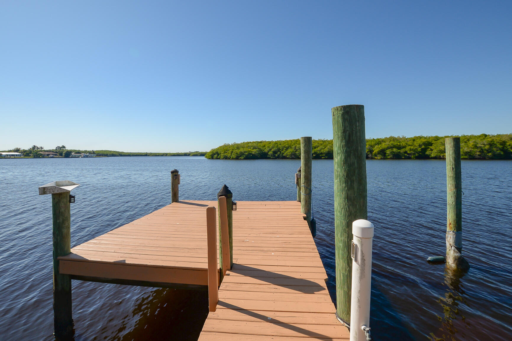 110 Southwest Hideaway Place Stuart, FL 34994 - Photo 33 of 35 LR-7080