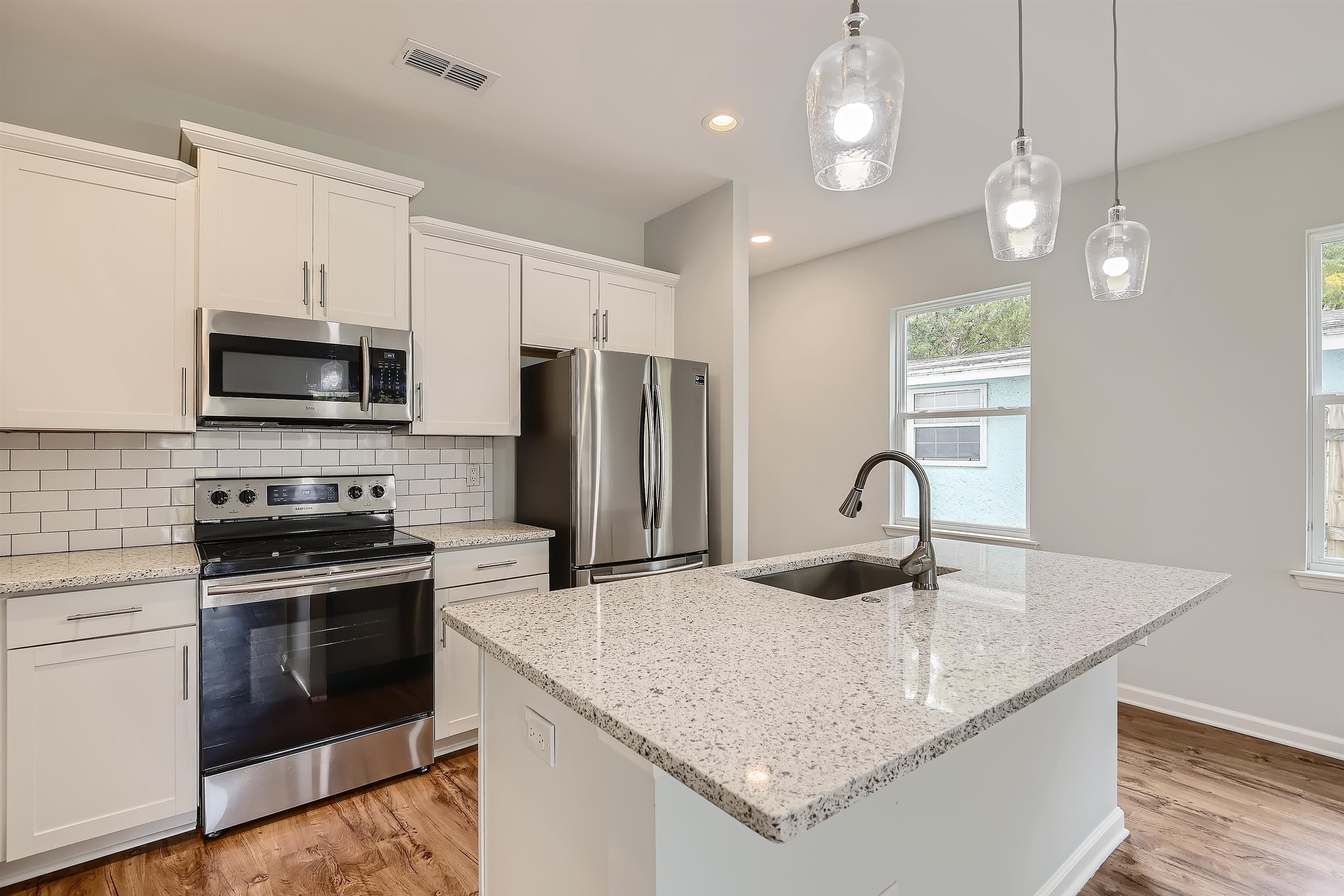 120 Jackson Road Atlantic Beach, FL 32233 - Photo 11 of 33 Gallery Image 11