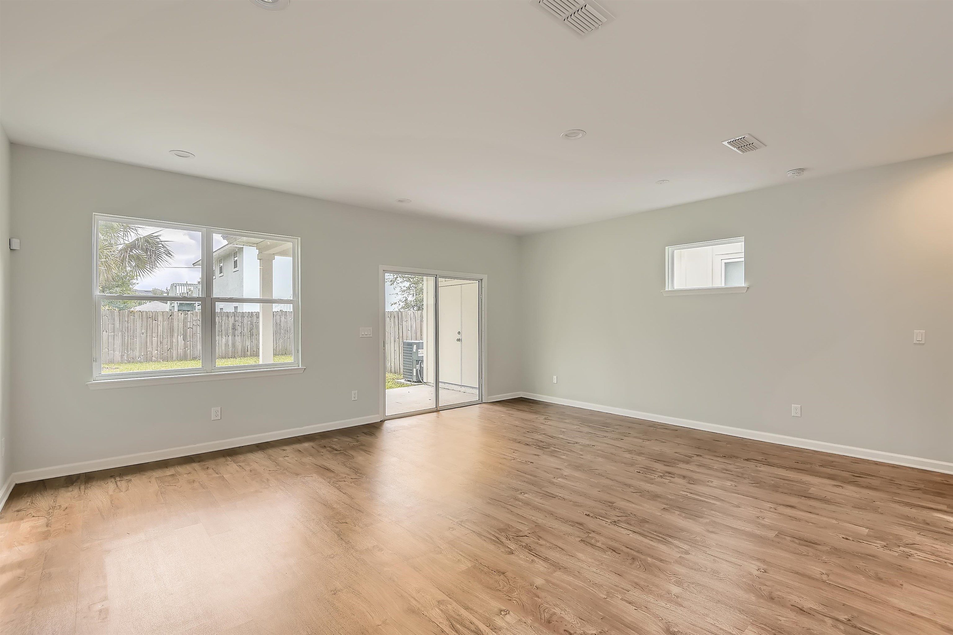 120 Jackson Road Atlantic Beach, FL 32233 - Photo 6 of 33 Gallery Image 6