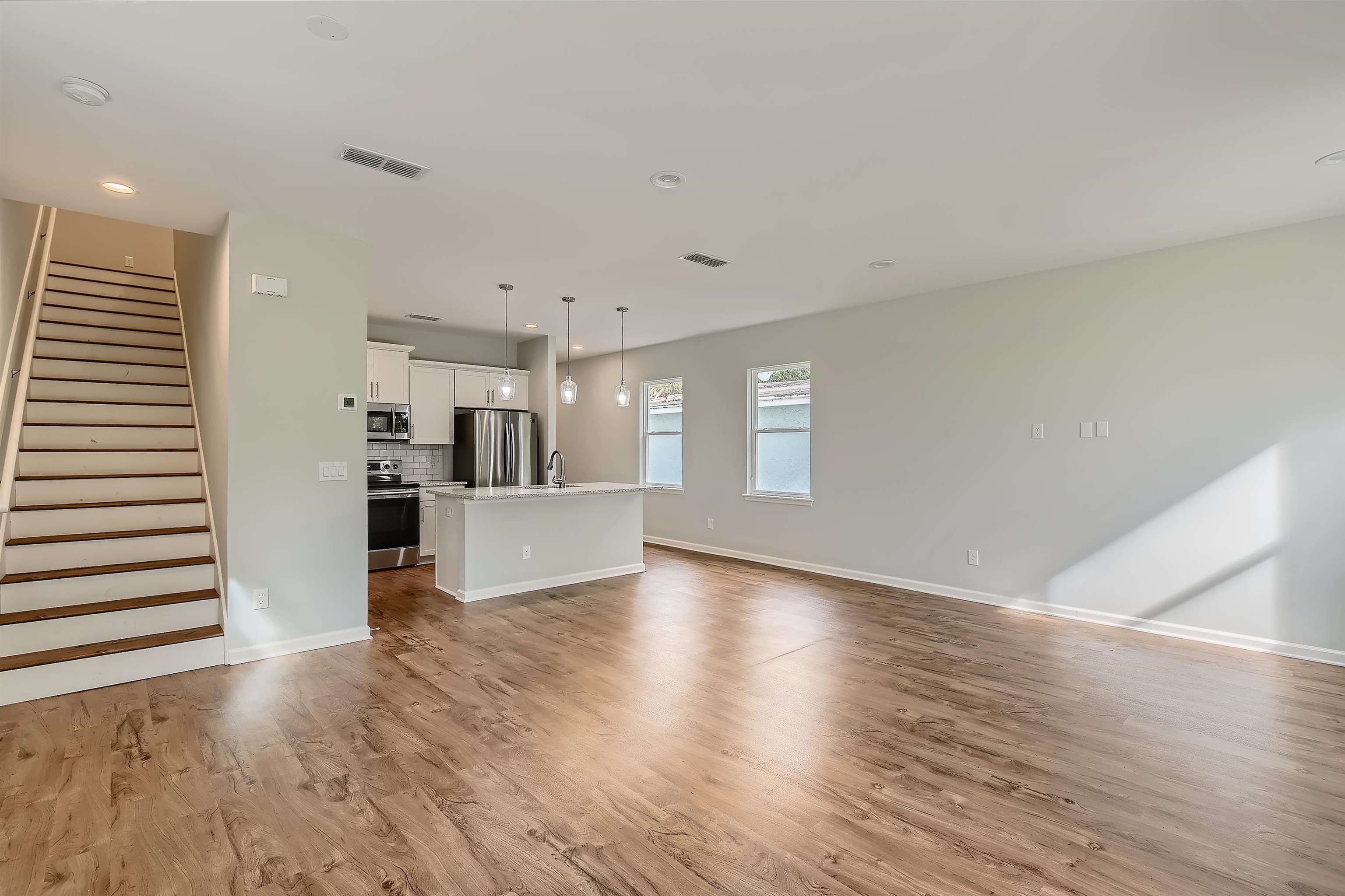 120 Jackson Road Atlantic Beach, FL 32233 - Photo 8 of 33 Gallery Image 8