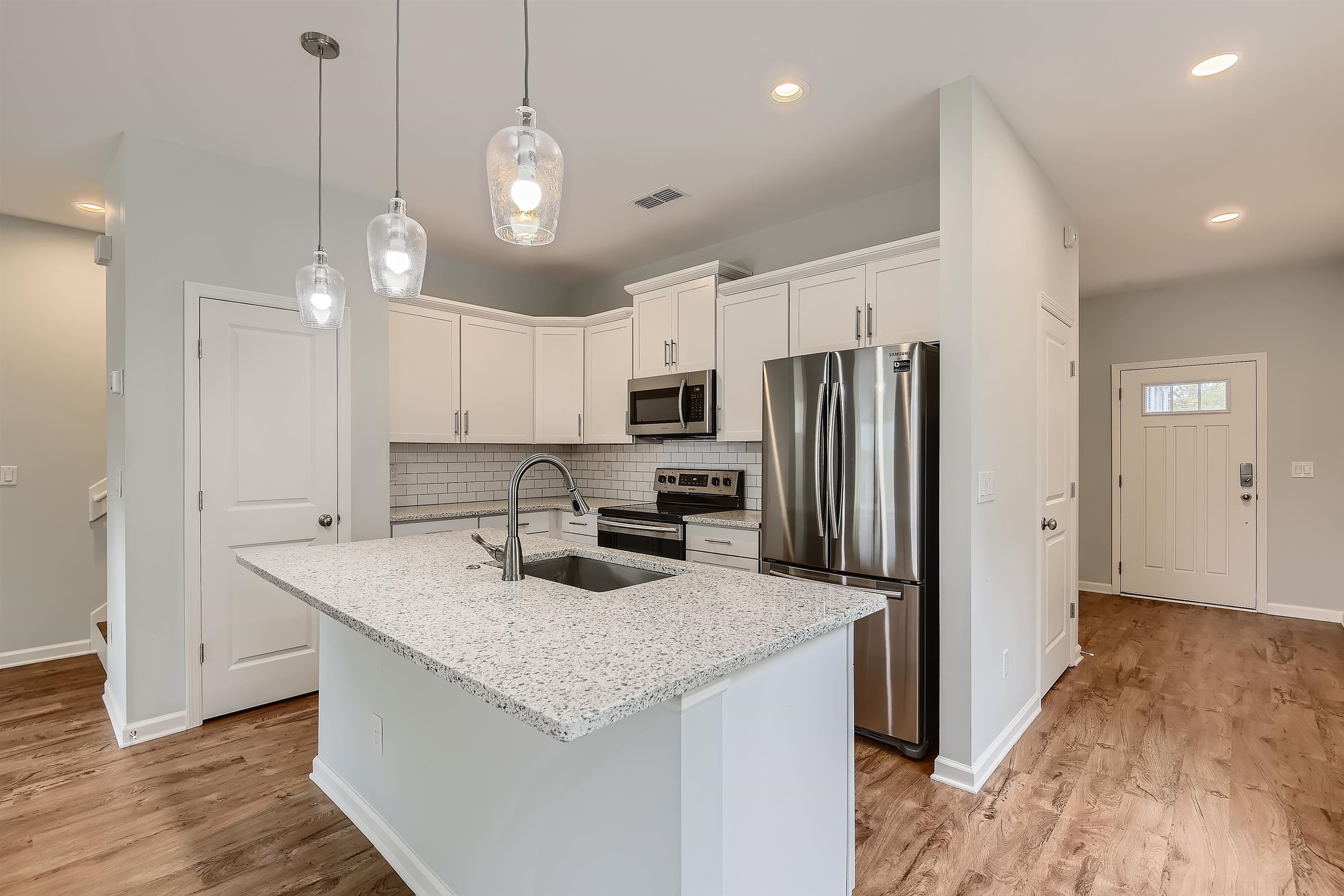 120 Jackson Road Atlantic Beach, FL 32233 - Photo 10 of 33 Gallery Image 10