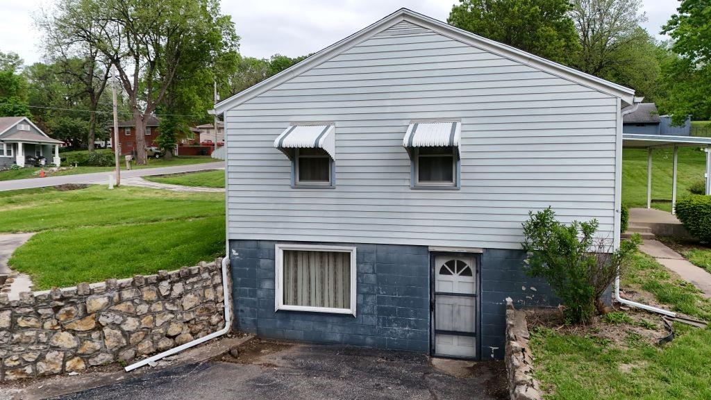 2802 Blackwell Road St. Joseph, MO 64506 - Photo 11 of 34