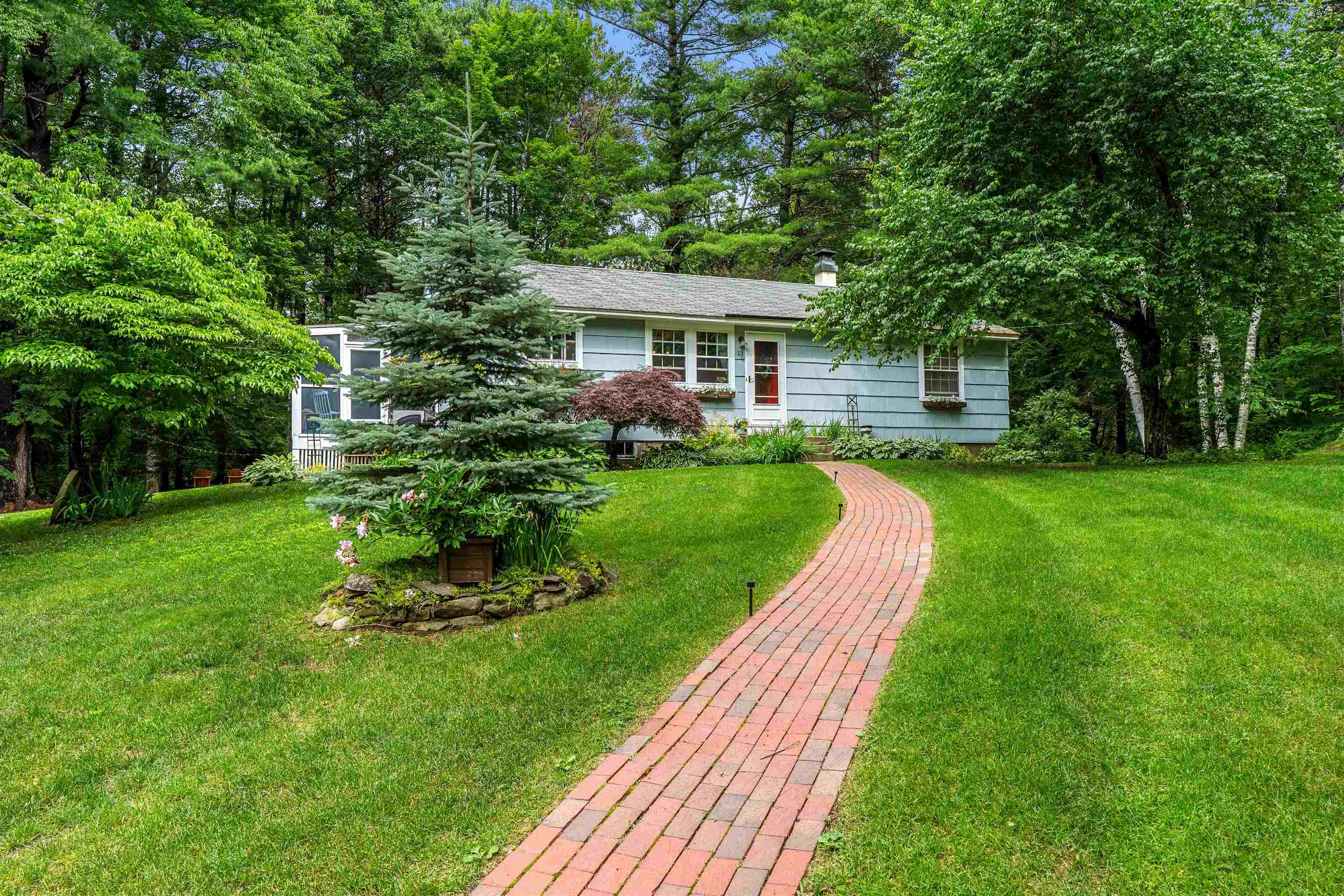 13 Barnard Hill Road Dunbarton, NH 03046 - Photo 3 of 43