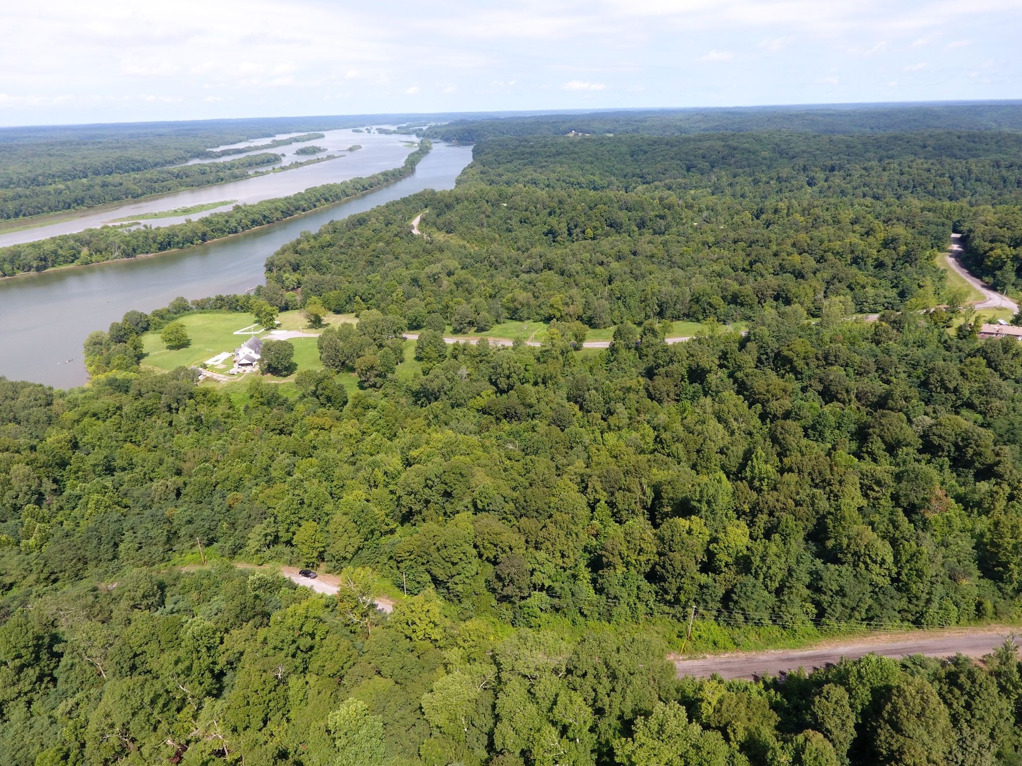 0 Diamond Point Drive Bumpus Mills, TN 37028 - Photo 7 of 20 a view of a field with an ocean view