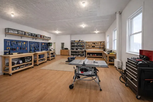 $1,300 | 128 Nanticoke Avenue, Unit 3, Endicott, NY 13760