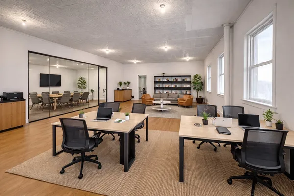 $1,300 | 128 Nanticoke Avenue, Unit 3, Endicott, NY 13760