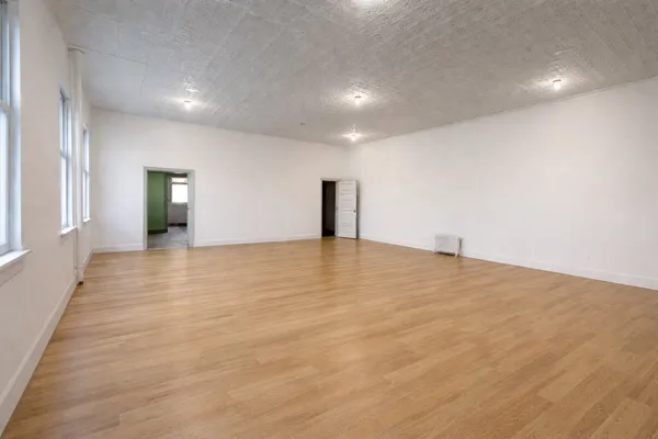 $1,300 | 128 Nanticoke Avenue, Unit 3, Endicott, NY 13760