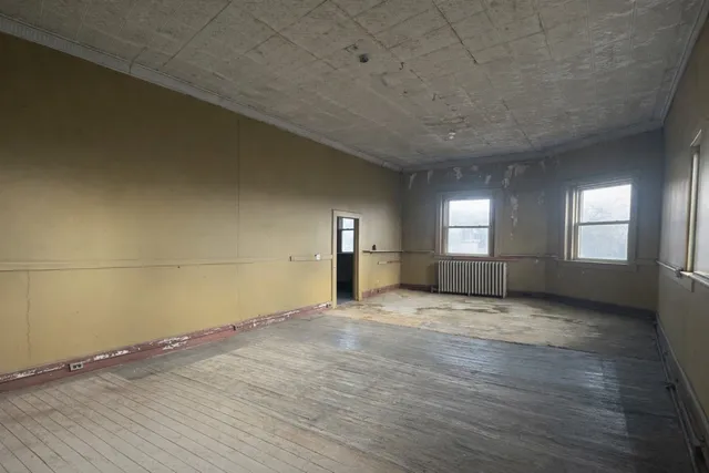 $1,500 | 128 Nanticoke Avenue, Unit 3, Endicott, NY 13760