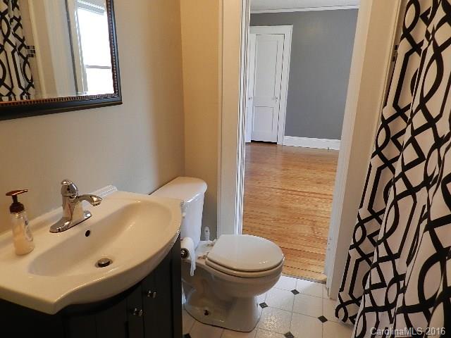 1701 Linwood Road Gastonia, NC 28052 - Photo 14 of 24 Gallery Image 14