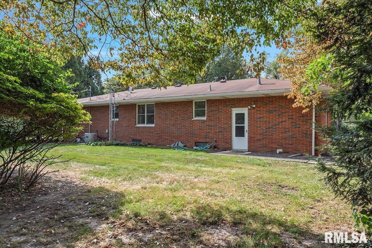 13 Sherry Lane Rochester, IL 62563 - Photo 42 of 43