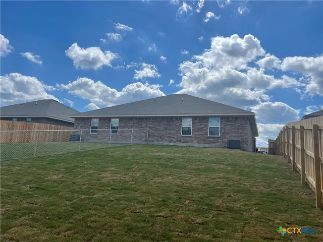 $1,350 | 547 Lost Trail Drive, Unit A, Copperas Cove, TX 76522