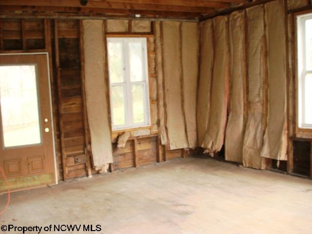 1985 Colfax Road Fairmont, WV 26554 - Photo 2 of 10 Gallery Image 2