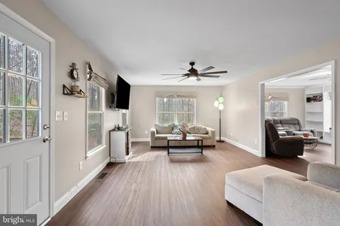 $685,000 | 151 Autumn Court, Huntingtown, MD 20639