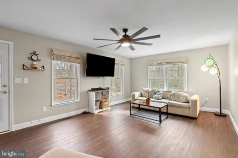 $685,000 | 151 Autumn Court, Huntingtown, MD 20639